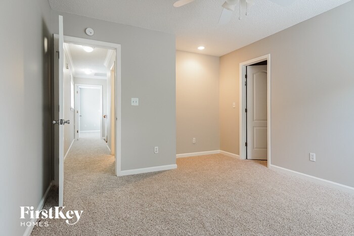 Building Photo - 1541 Timber Dr
