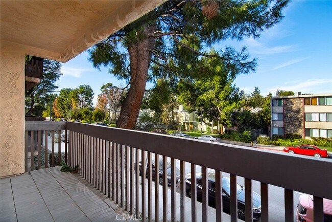 Building Photo - 22100 Burbank Blvd