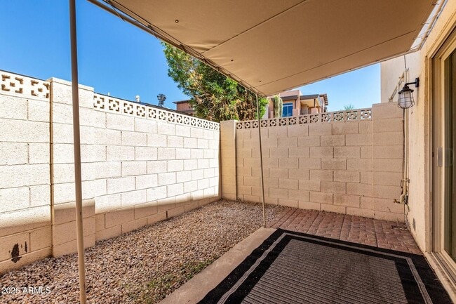 Building Photo - 4848 N Woodmere Fairway