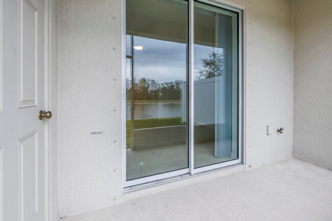 Building Photo - 6111 Fairmont Ln