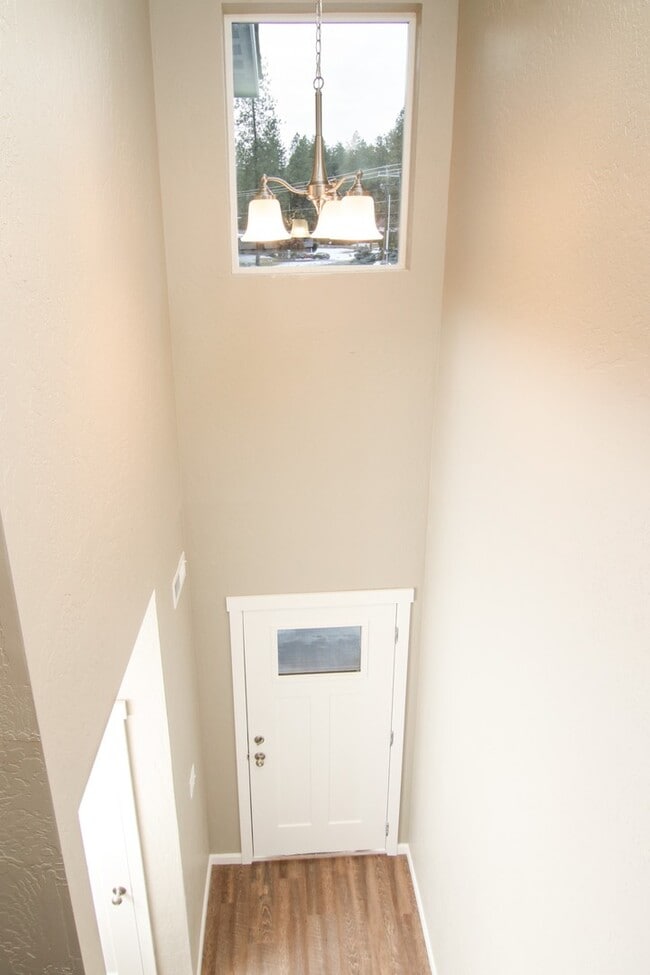 Building Photo - Modern Two Story Duplex for rent in Spokane Valley