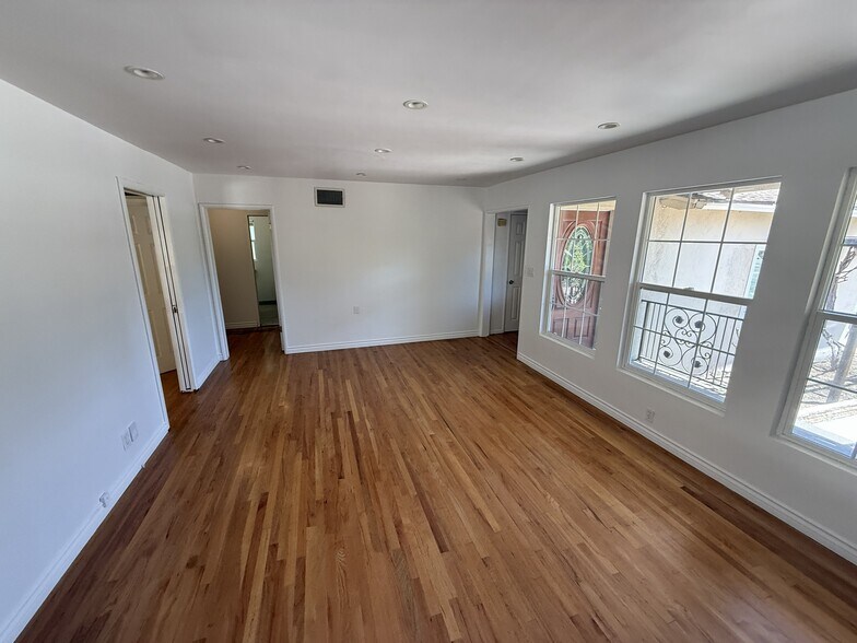 Building Photo - 4623 Lowell Ave
