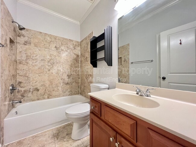 Building Photo - 6425 Bennington Bluff Ct