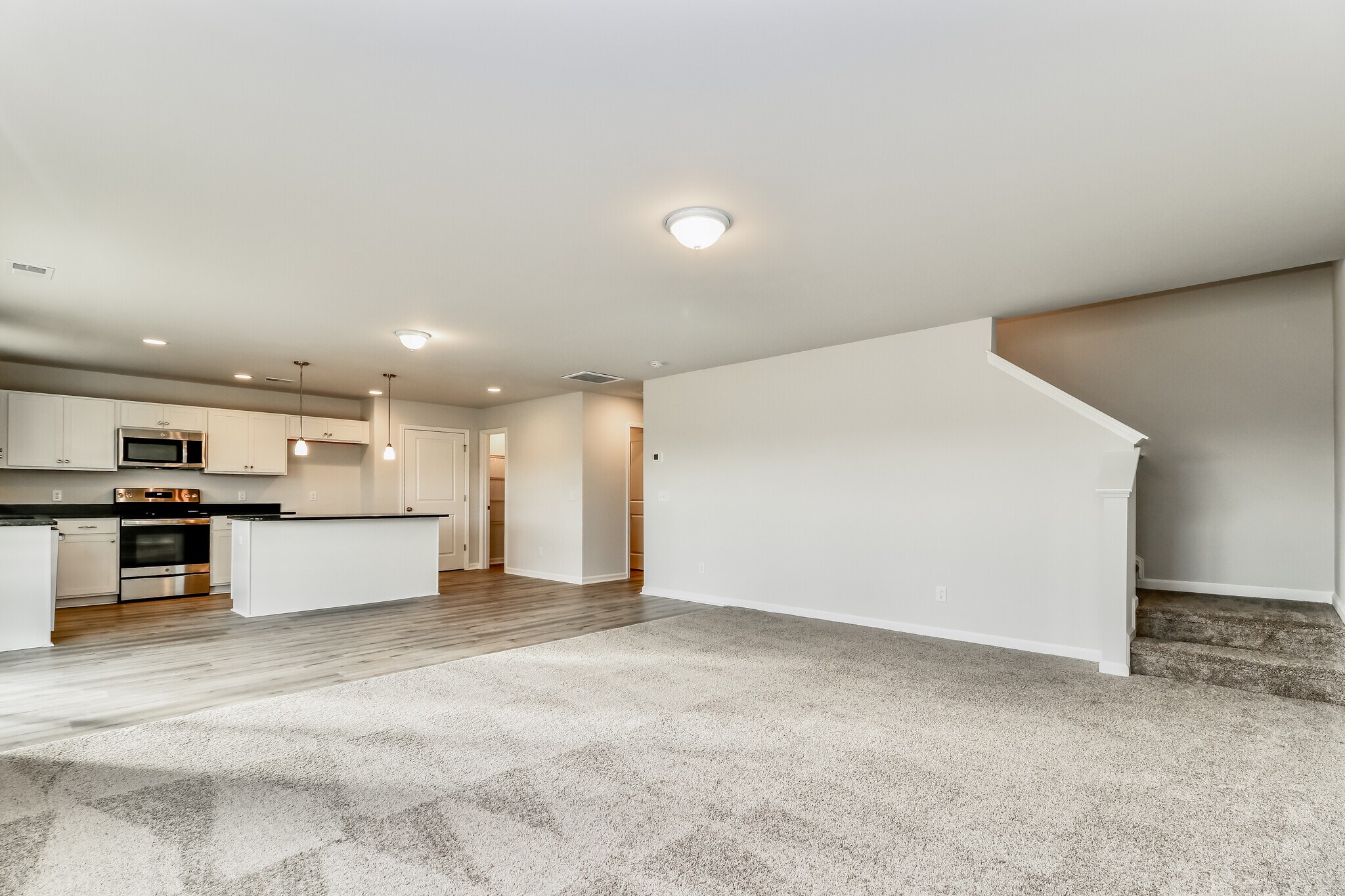 Building Photo - 427 Tondee Wy