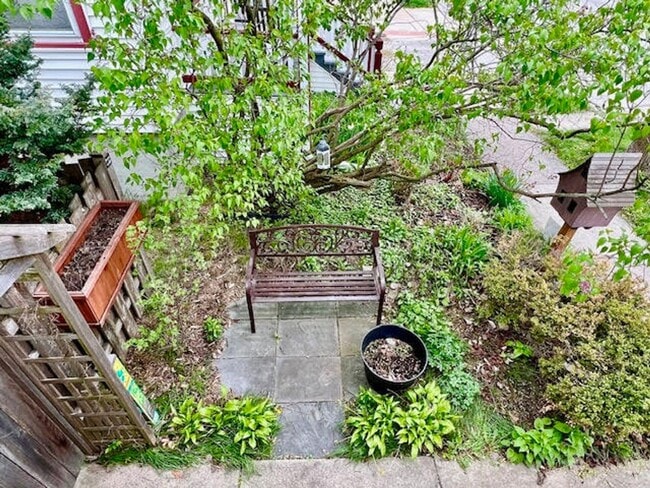 Building Photo - Fully Furnished Beautifully Restored Vintage Home