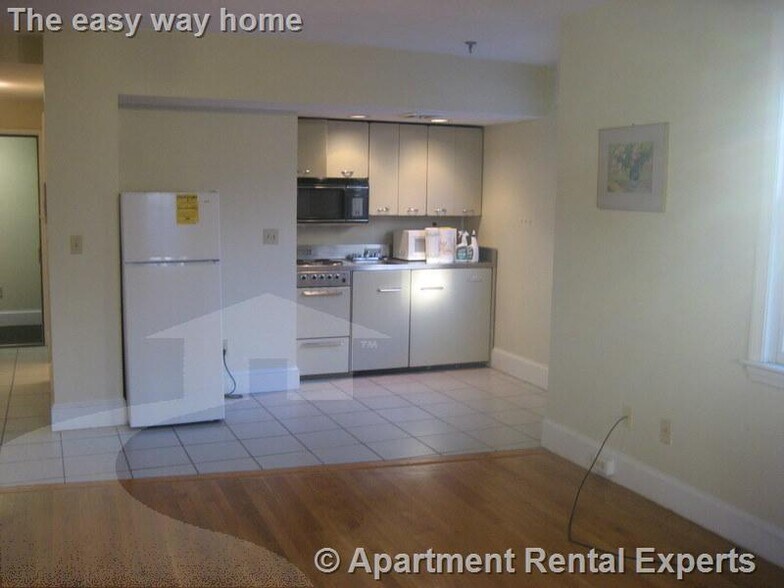 Primary Photo - 12 Mt Auburn St