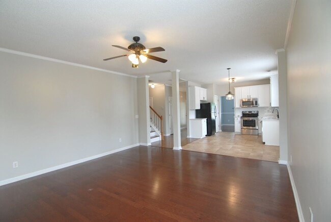 Building Photo - Stunning 2 story brick home 4 bedroom 2.5 ...