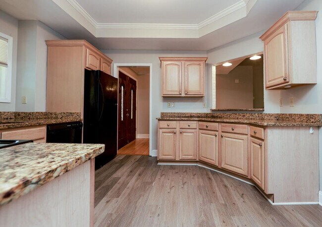 Building Photo - 3873 King Edward Trail SW