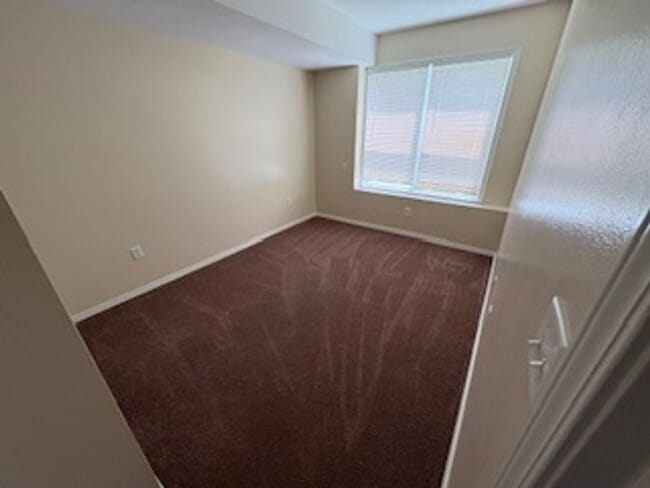 Building Photo - Duplex for rent