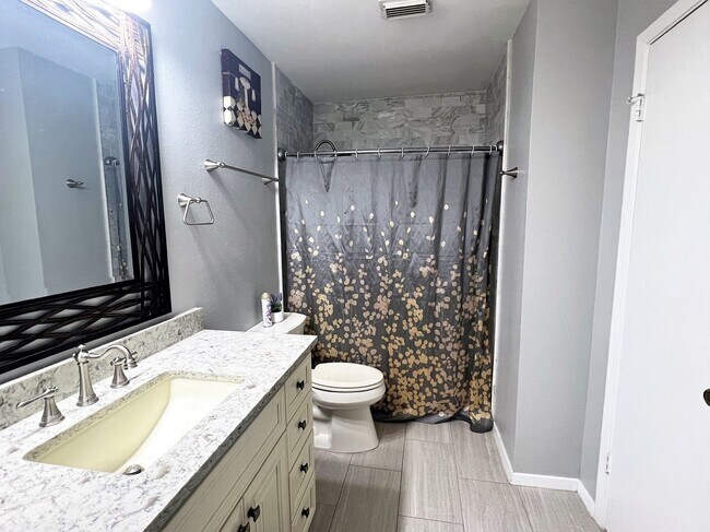 Building Photo - 7543 Prairie Lace