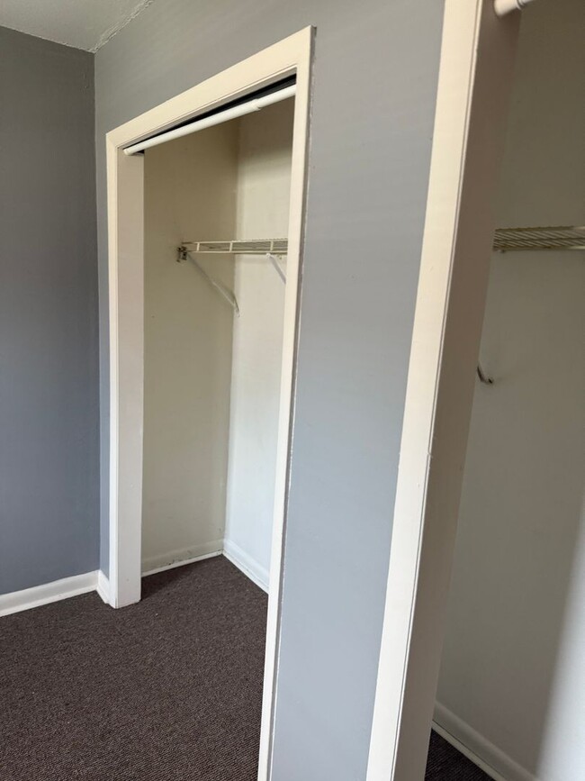 Building Photo - Affordable 2-Bedroom 1-Bath Duplex - Great...