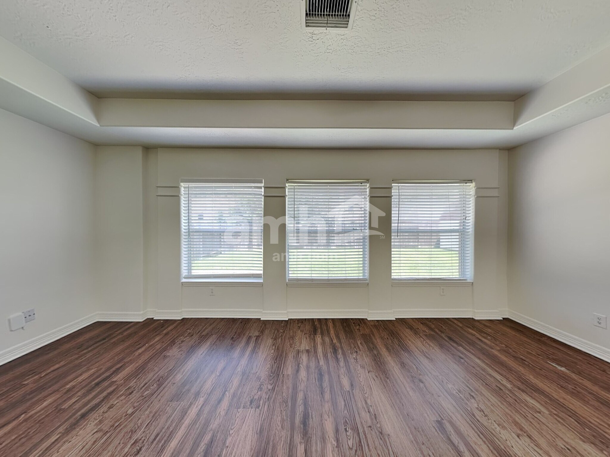 Building Photo - 1830 Arrowhead Ct
