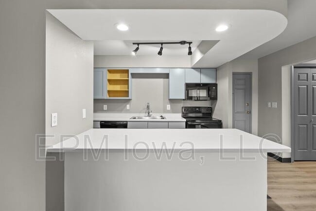 Building Photo - 1815 W 18th St
