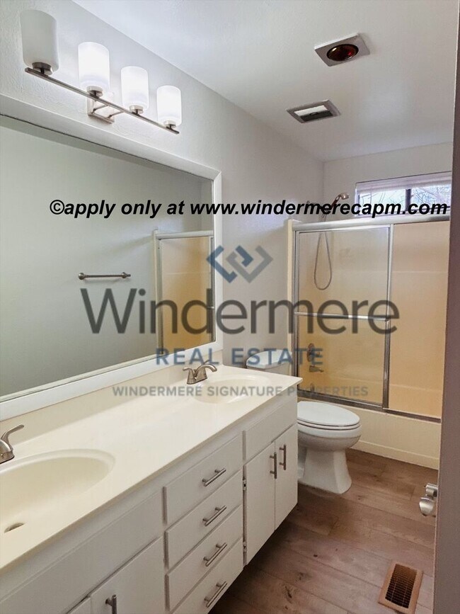 Building Photo - Peaceful Granite Bay Retreat on a Wooded Quarter-Acre Lot!