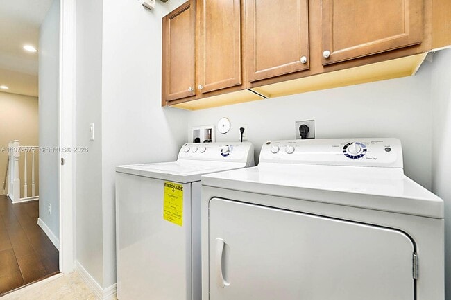 Building Photo - 4631 Mediterranean Cir