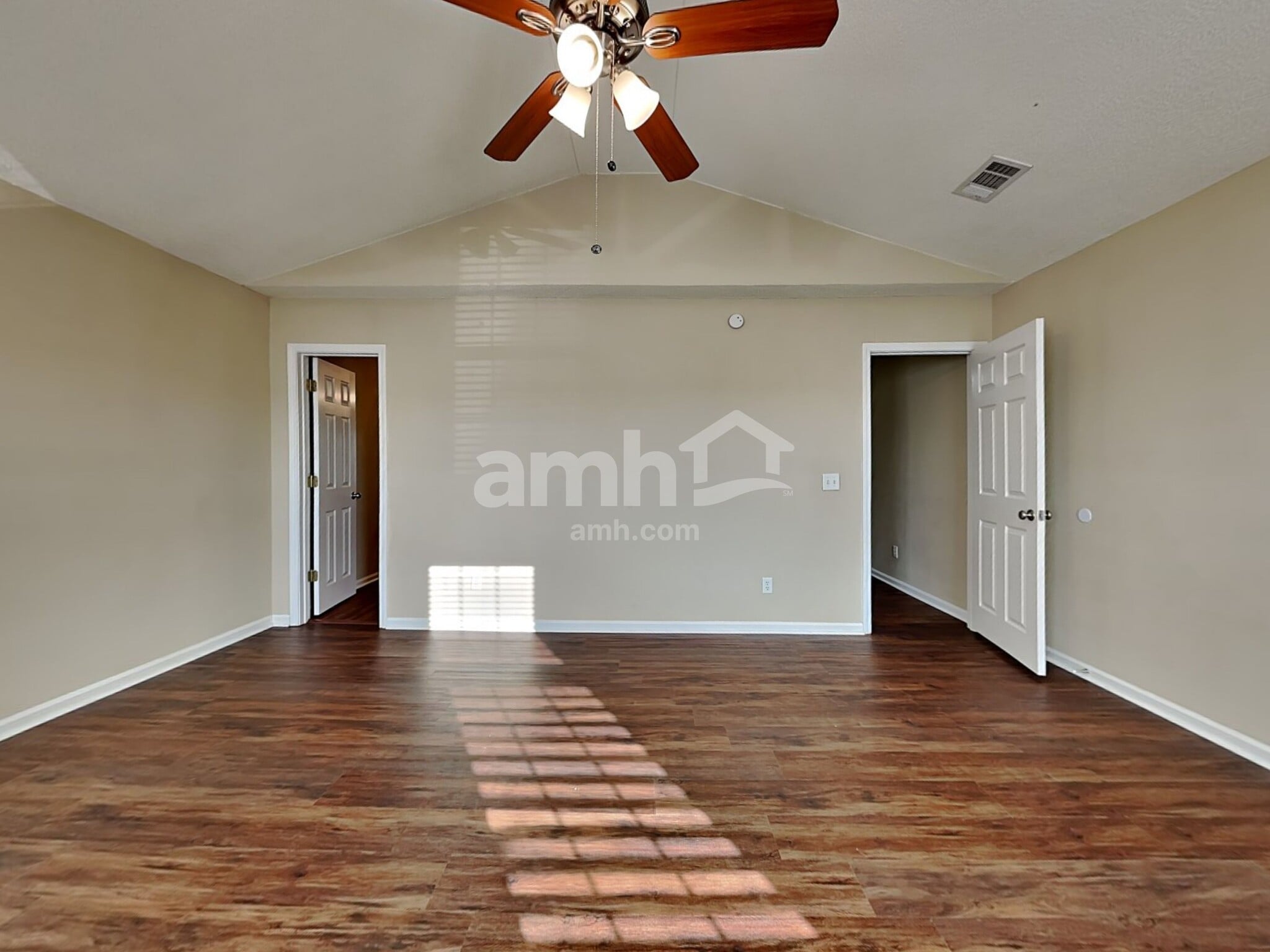 Building Photo - 112 Willow Lakes Ct