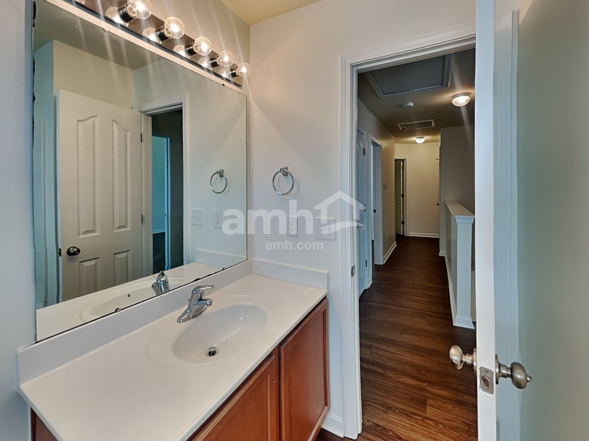 Building Photo - 6215 Thompson Brook Ln