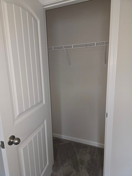 Building Photo - 150 Spyglass Ln
