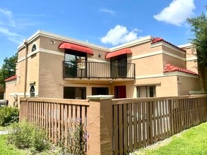 Building Photo - 8104 Severn Dr