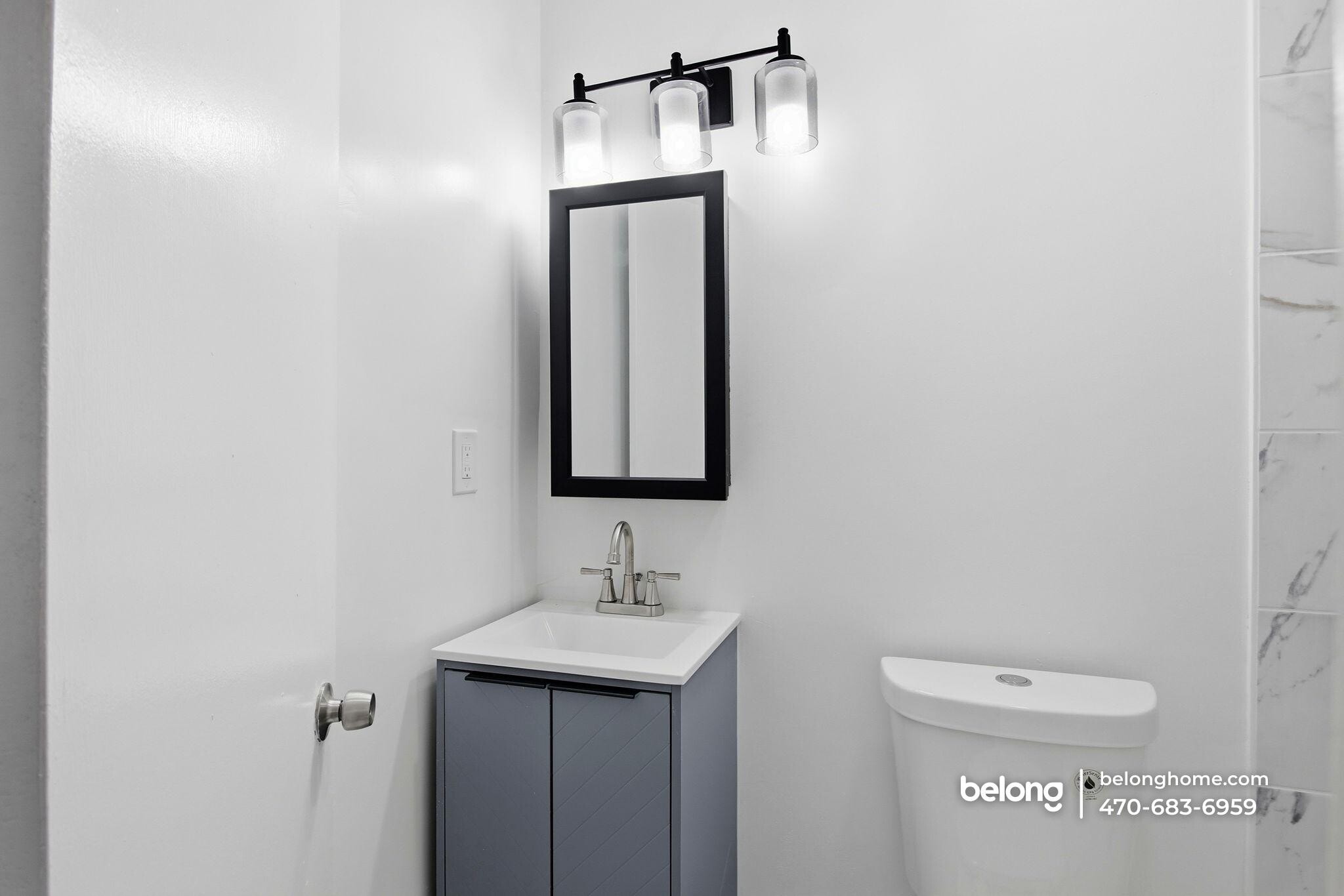 Building Photo - 2403 Tiffany Pl