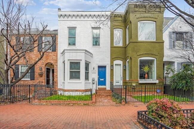 Building Photo - 2431 I St NW