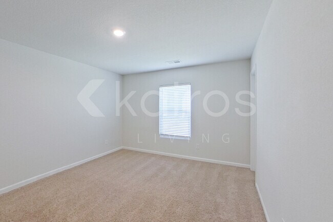 Building Photo - 1446 Native Gdn Rd