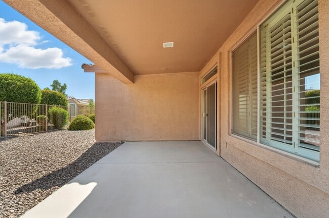 Building Photo - Fully Remodeled 2BR + Den in Trilogy at Po...