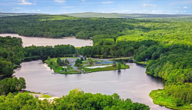 Building Photo - 223 Paxinos Dr