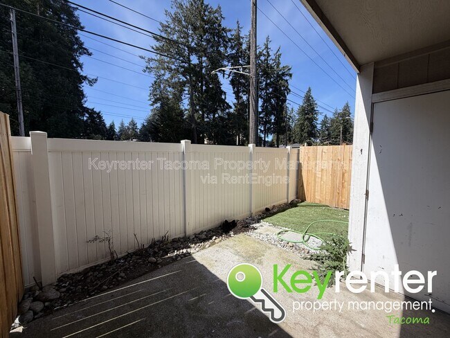 Building Photo - 5002 S 30th St