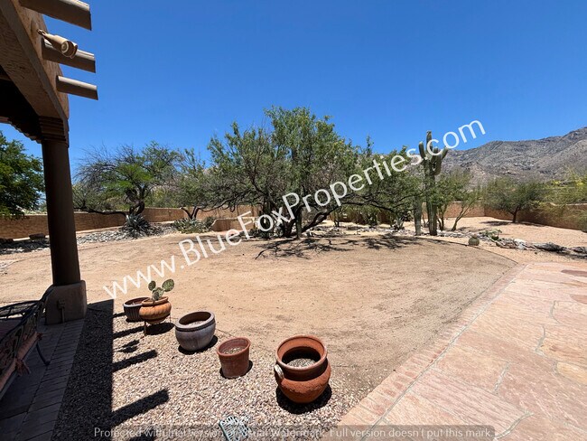 Building Photo - 5661 E Shadow View Ct