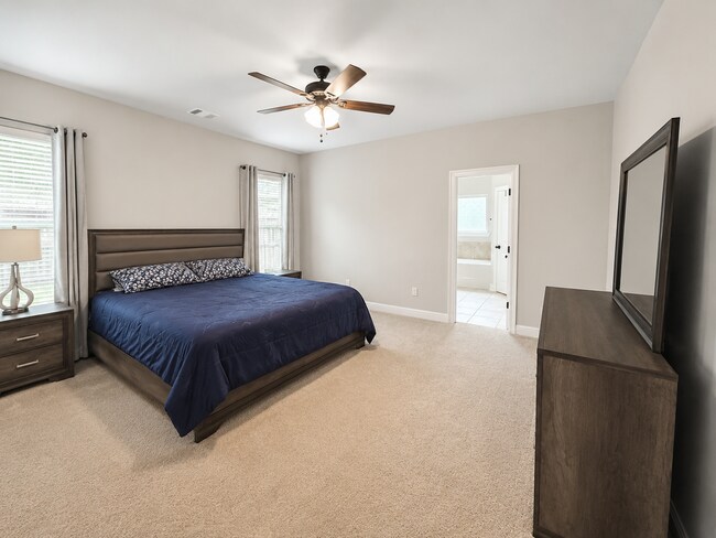 Building Photo - 11660 Brookstone Dr