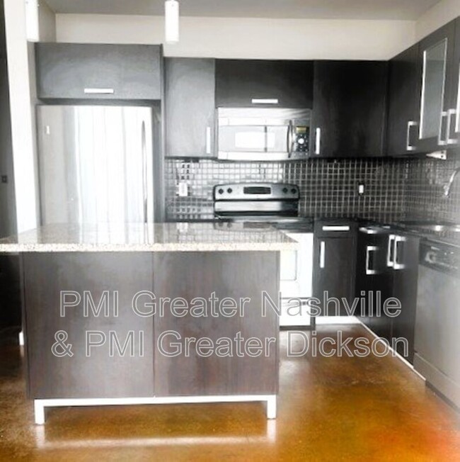 Primary Photo - 1154 Division St