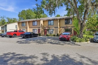 Building Photo - Southfork Oaks Condo