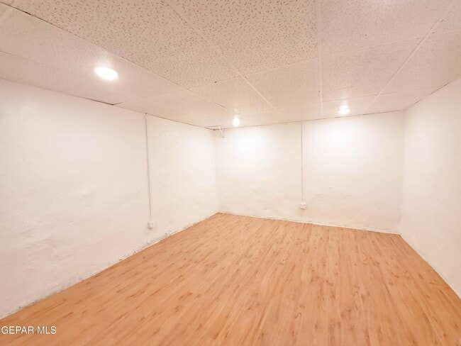 Building Photo - 2809 Wheeling Ave