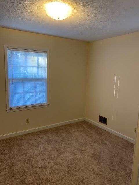 Building Photo - 5442 Oakcrest Rd