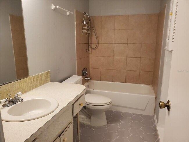 Building Photo - 4626 Hunter Ridge Dr