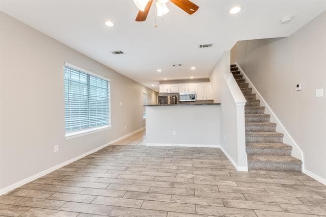 Building Photo - 1909 May St