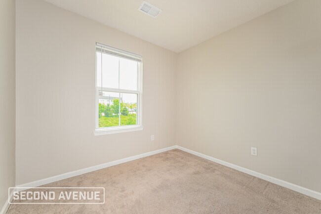 Building Photo - 2028 Cade Dr