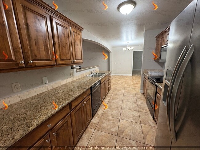 Building Photo - Charming Corner Lot Home in Desirable City View