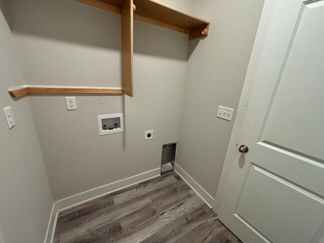 Building Photo - Spacious 3 Bed Home in Valley Center School District Near 53rd & Meridian