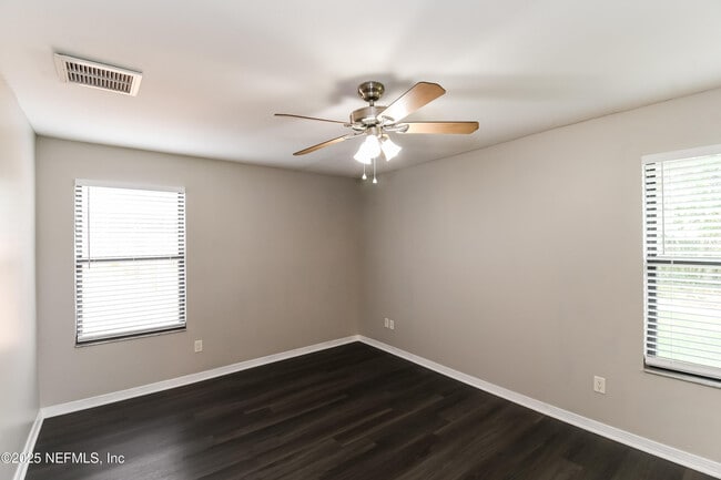 Building Photo - 3842 Olympic Ln