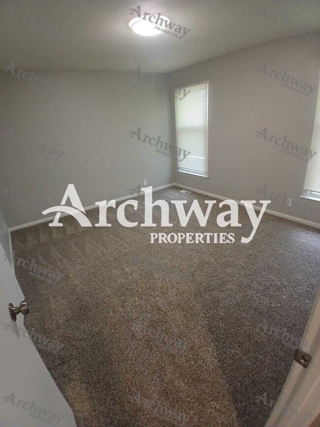Building Photo - 1267 Petzold Dr
