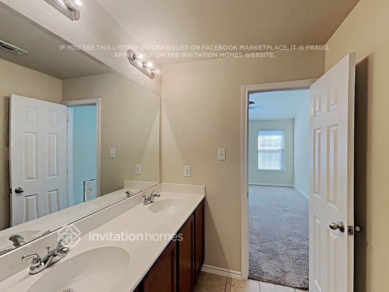 Building Photo - 6520 Chalk River Dr