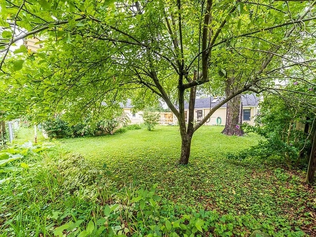 Building Photo - Rutledge Home