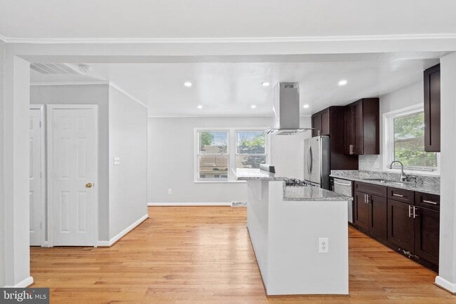 Building Photo - 1606 Opus Ave