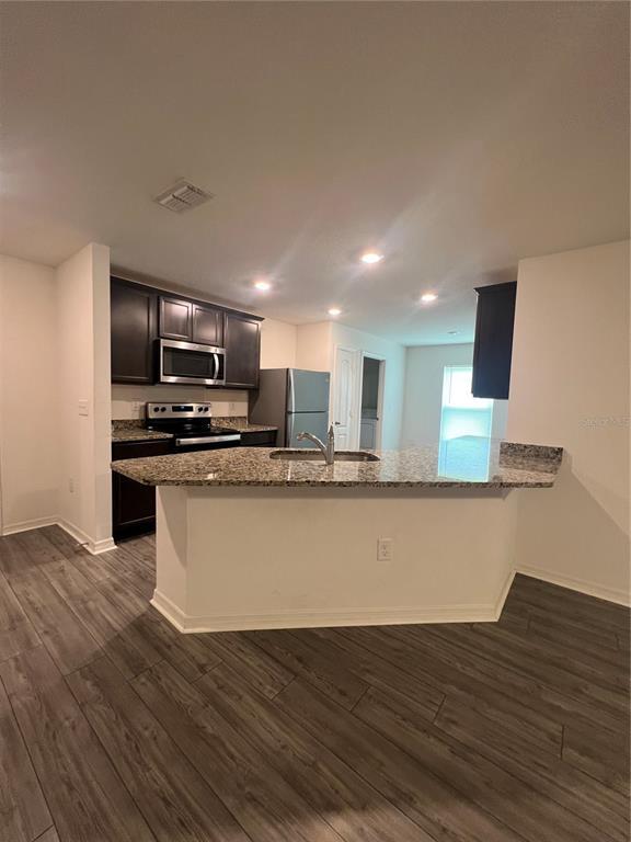 Building Photo - 2033 Amber Sweet Cir
