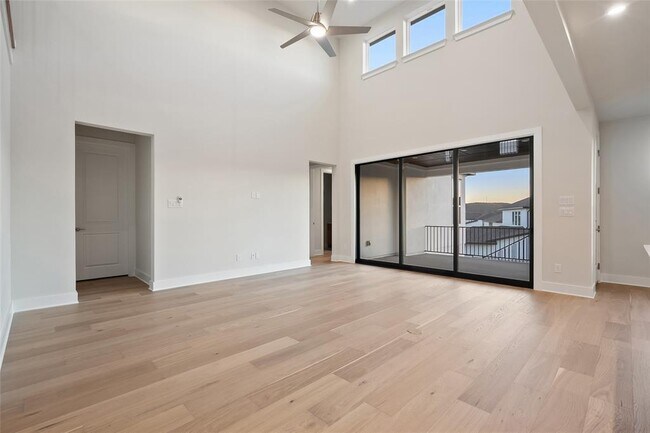 Building Photo - 5336 Cosenza Trce