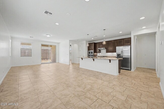 Building Photo - 17239 W Desert Sage Dr