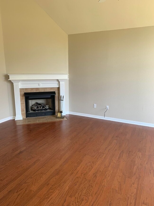 Building Photo - Nice Rancher in Toney