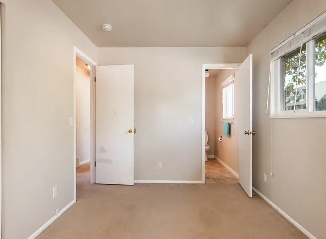 Building Photo - 6631 S 1460 W